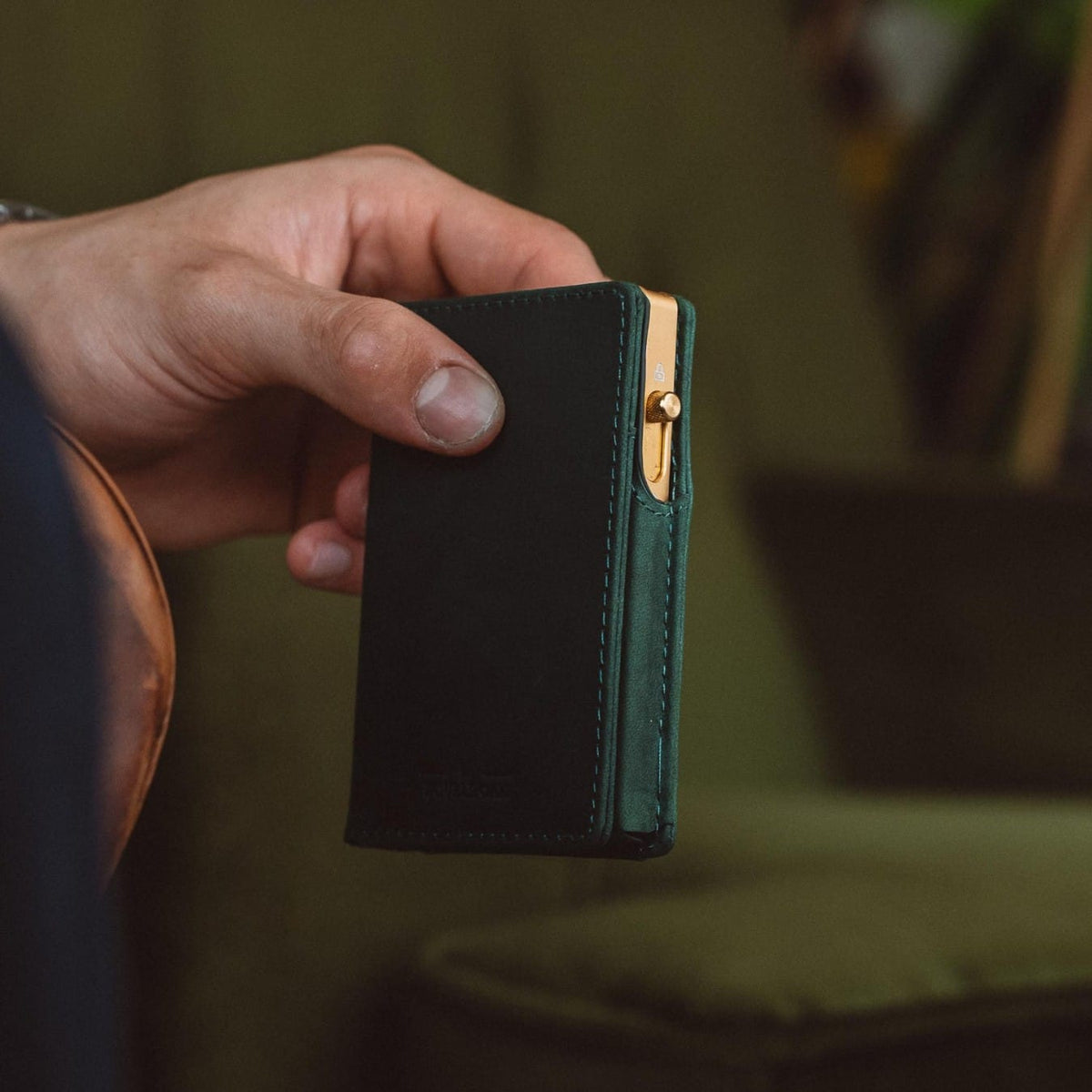 Double Oak Essentials Bifold Pop-Up Wallet