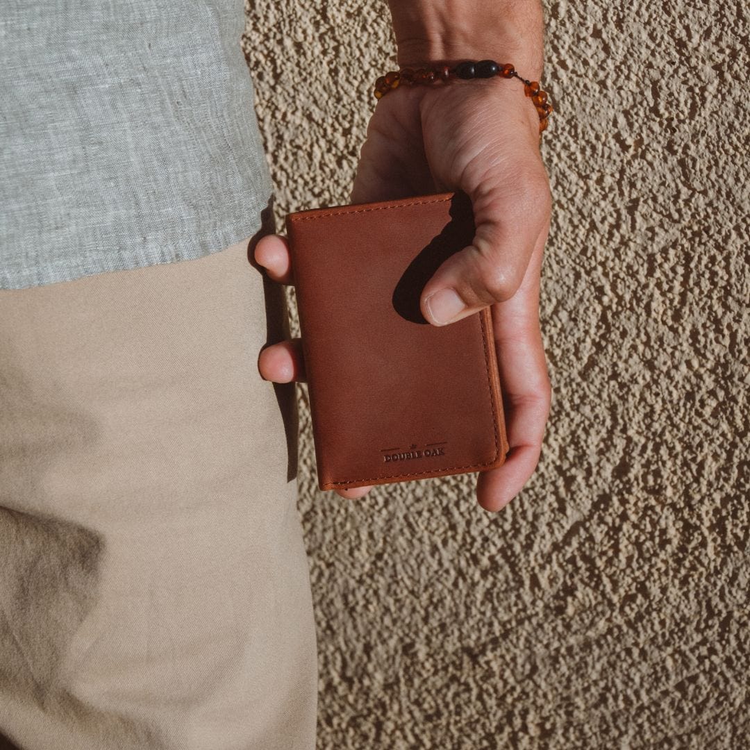 Double Oak Essentials Bifold Pop-Up Wallet