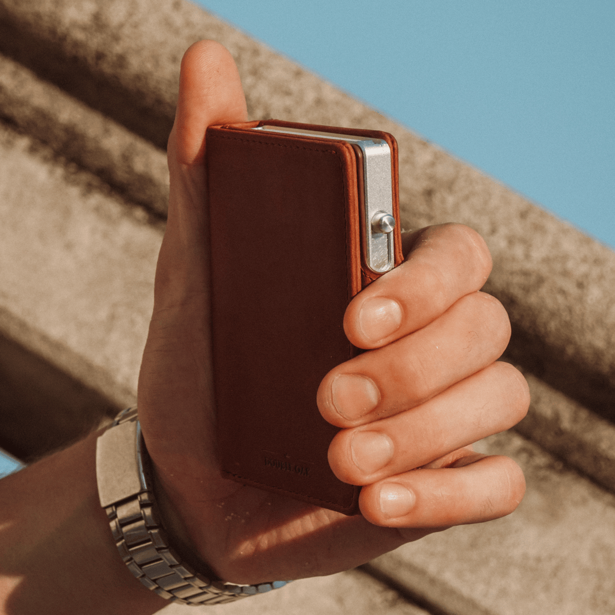 Double Oak Essentials Bifold Pop-Up Wallet