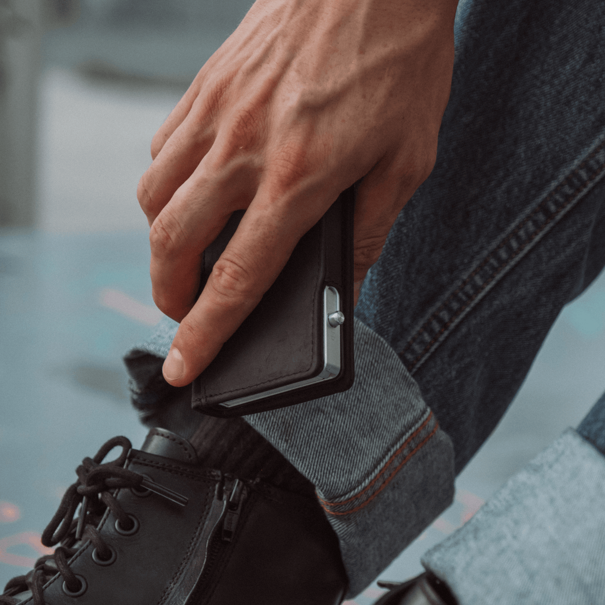 Double Oak Essentials Bifold Pop-Up Wallet