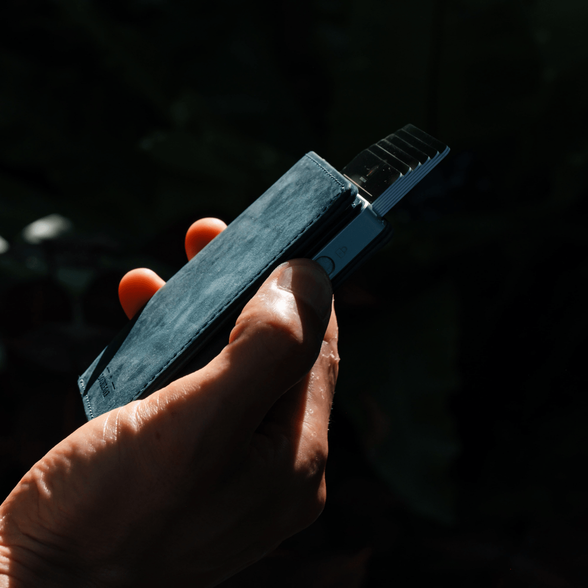 Double Oak Essentials Bifold Pop-Up Wallet