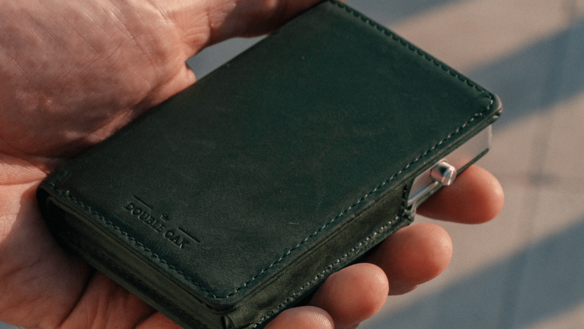 Double Oak Essentials Bifold Pop-Up Wallet