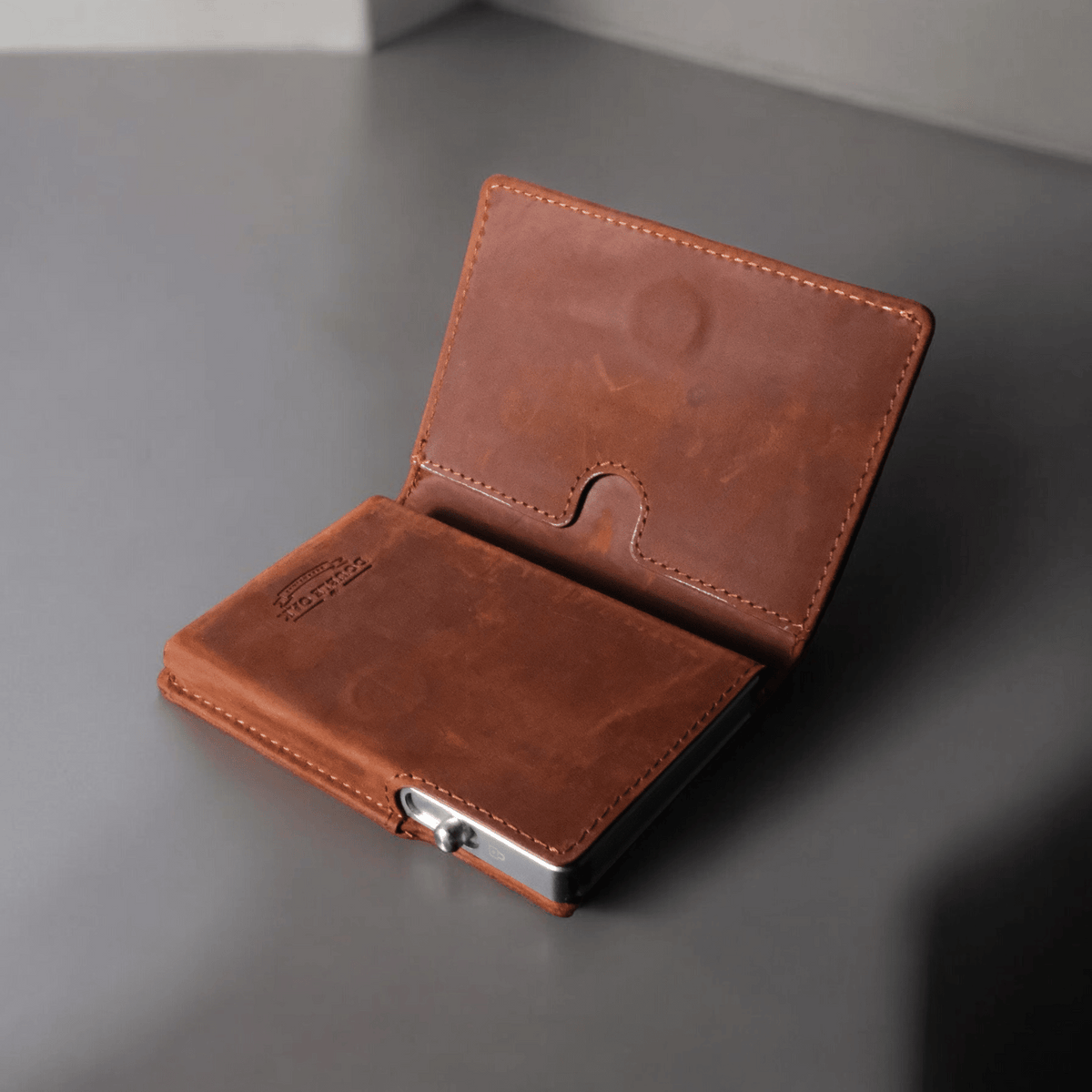 Double Oak Essentials Bifold Pop-Up Wallet