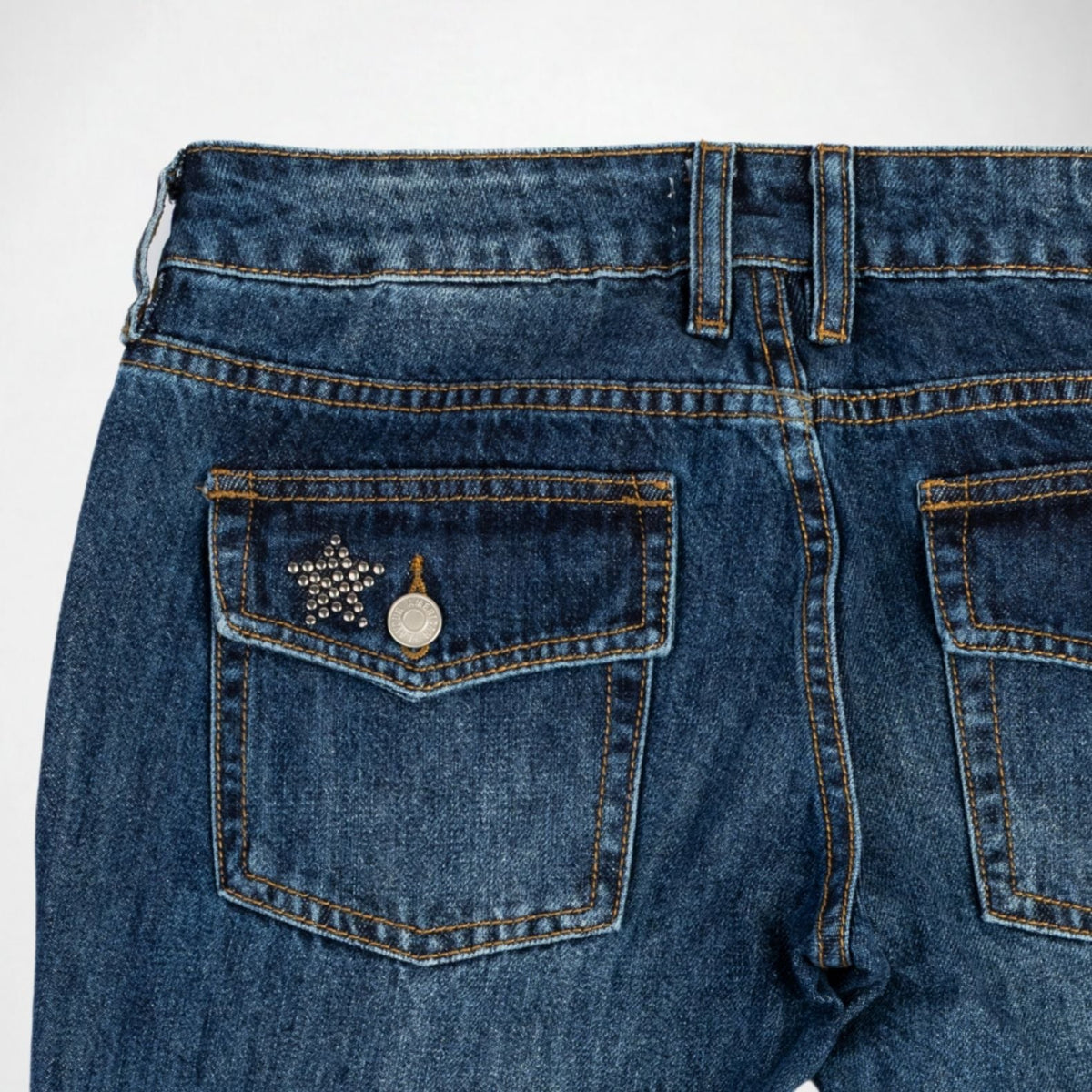 BUBBLEGUM USA Nola Women's Metal Star Super Low-Rise Flare Jeans, Mid Vintage