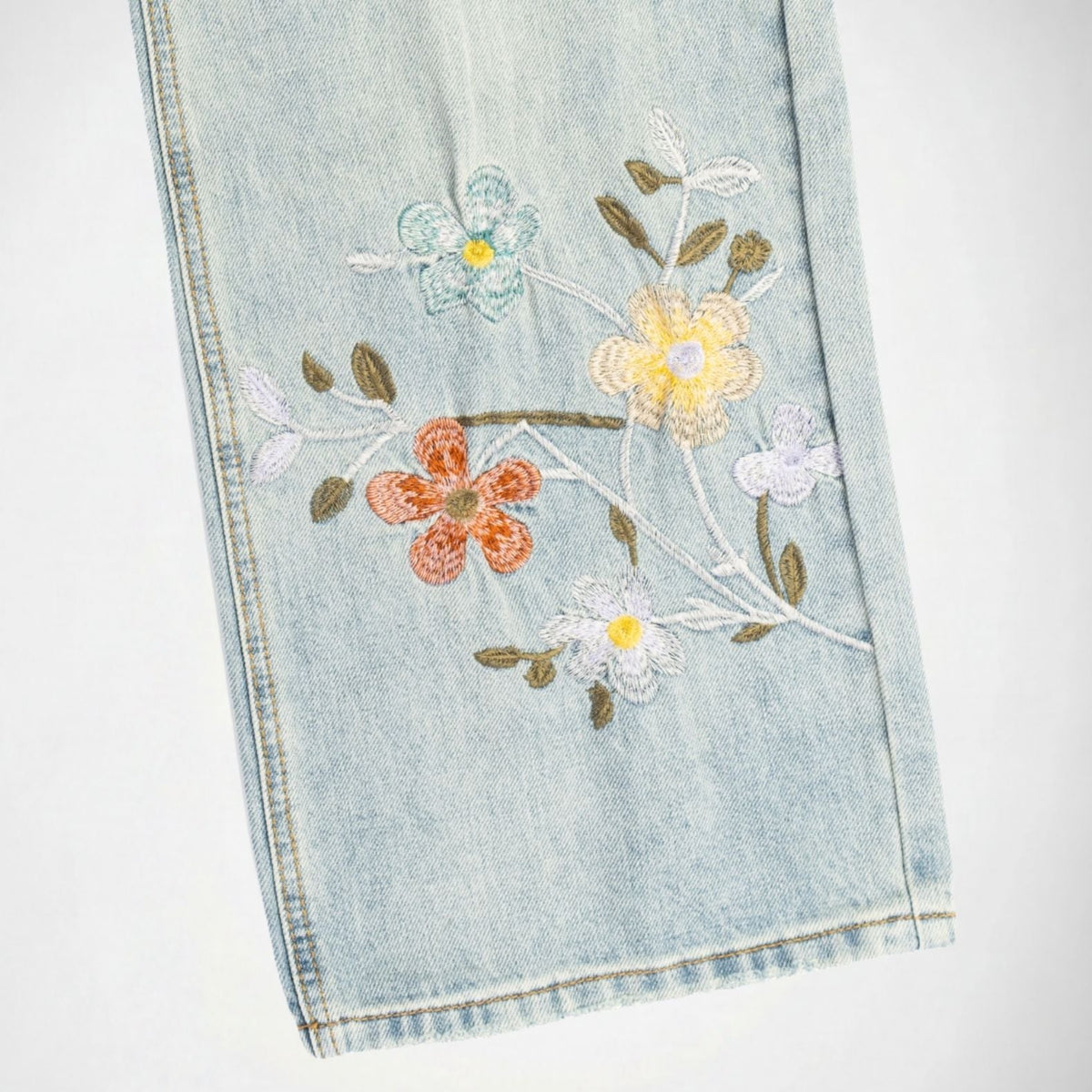 BUBBLEGUM USA Lisa Women's Floral Embroidered Baggy Wide-Leg Jeans
