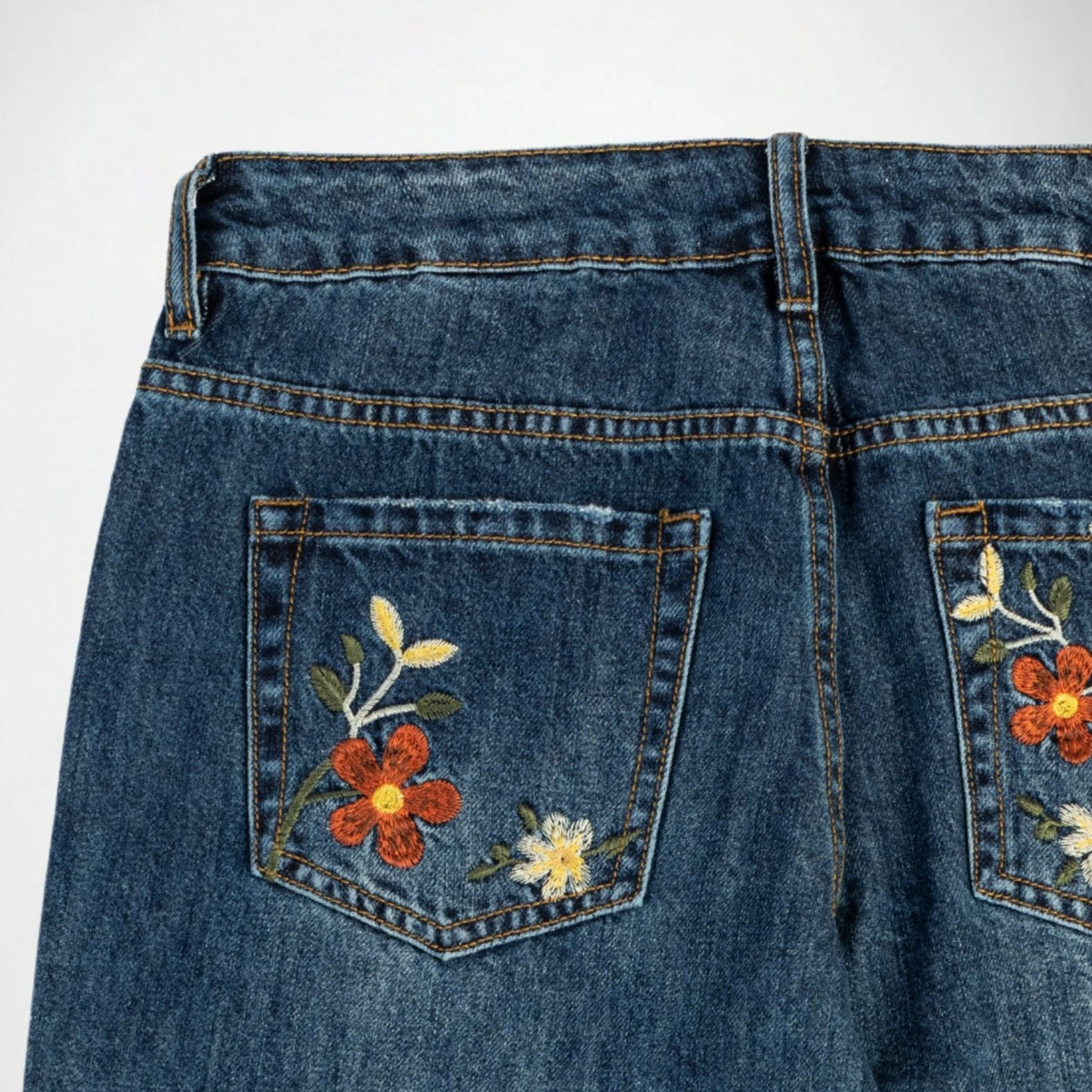 Lisa | Bright Posy Low Baggy Wide