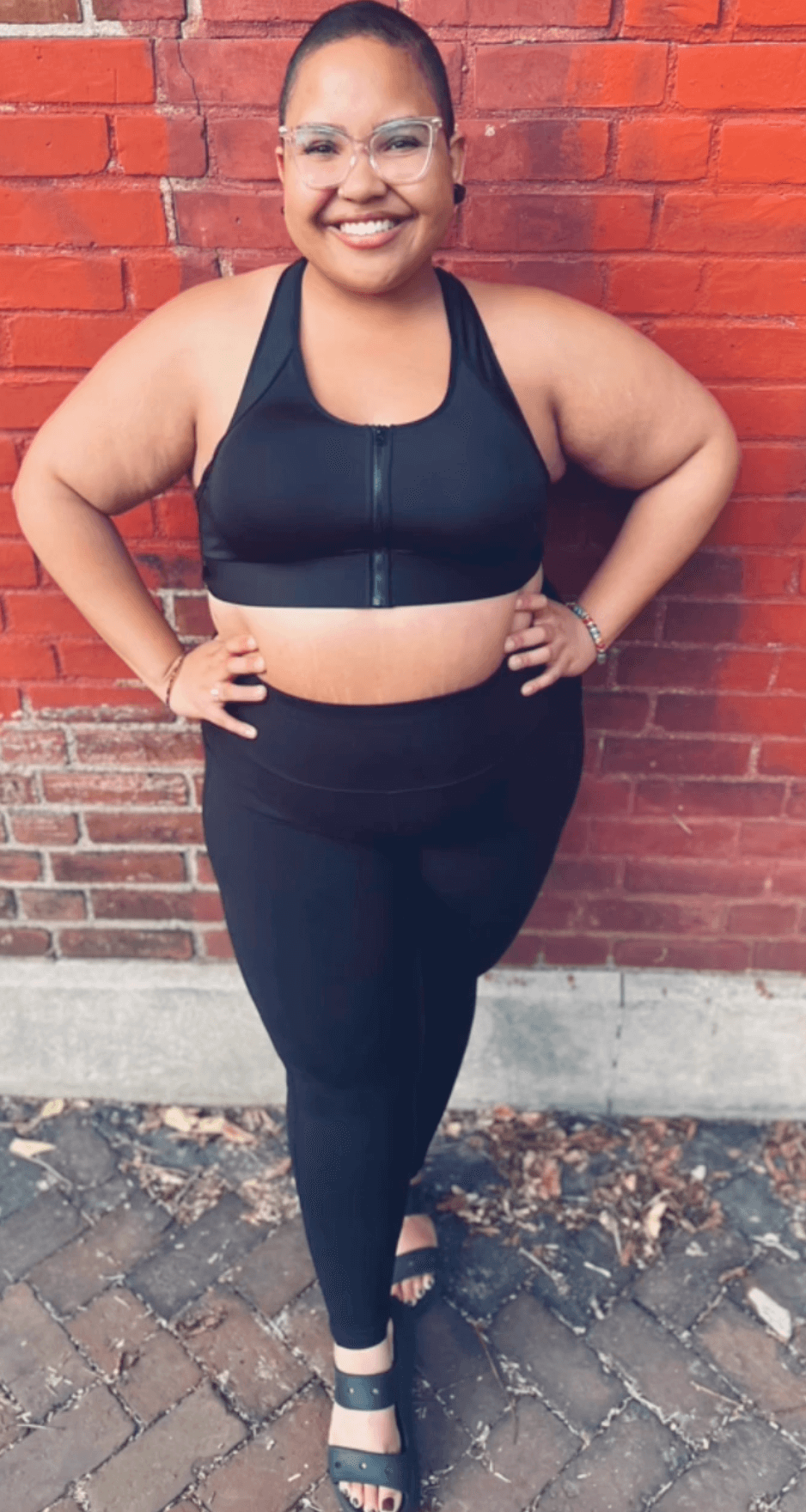 Meadow Hero Women's Front-Zip Wire-Free Sports Bra – Black